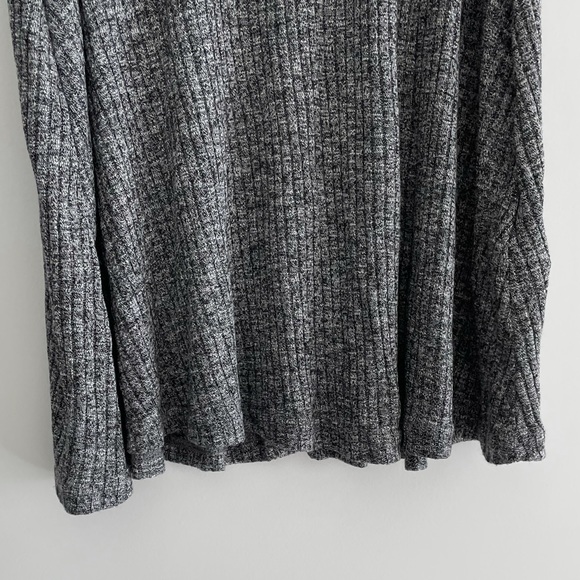 Hollister Gray Ribbed Tank - Picture 8 of 8